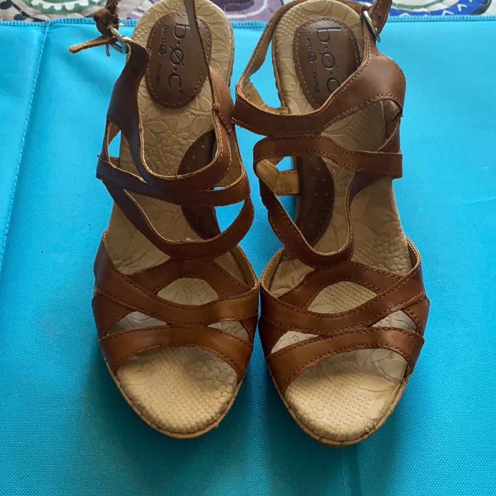 Wedge heels